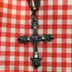 Vintage Style Cross Pendant Necklace